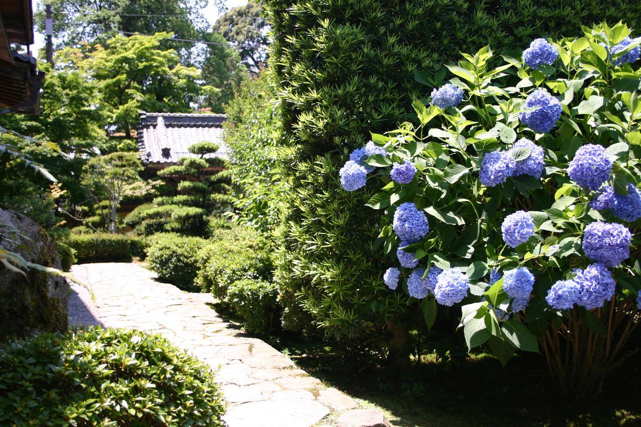 Hotel Hachiman أوميهاتشيمان المظهر الخارجي الصورة